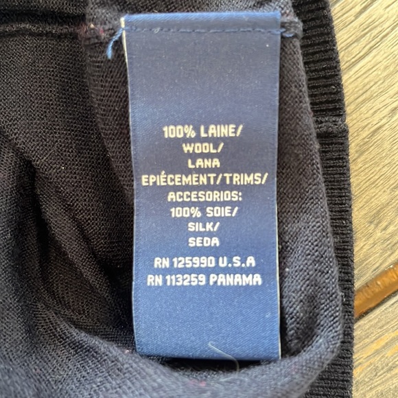 FAÇONNABLE LADIES’ SIZE MEDIUM FINE WOOL SWEATER - Picture 4 of 5